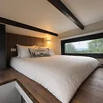 Tiny Escape Hotel