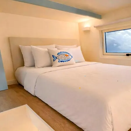 Tiny Escape Отель