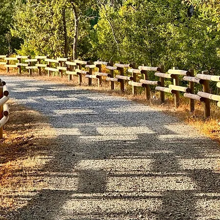 Отель Tiny Escape Sao Miguel do Mato