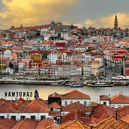 Отель Tiny Escape *